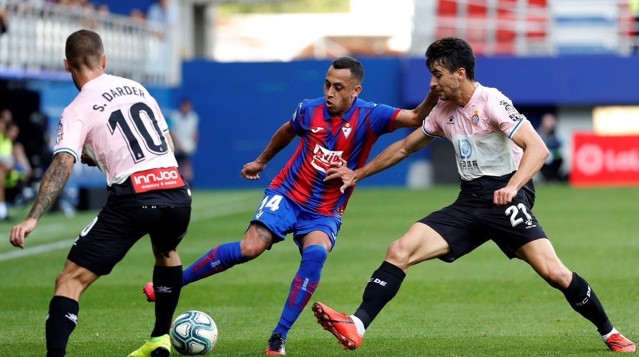 马德里竞技客场不敌埃瓦尔,遭遇联赛两连败 马德里竞技客场不敌埃瓦尔,遭遇联赛两连败