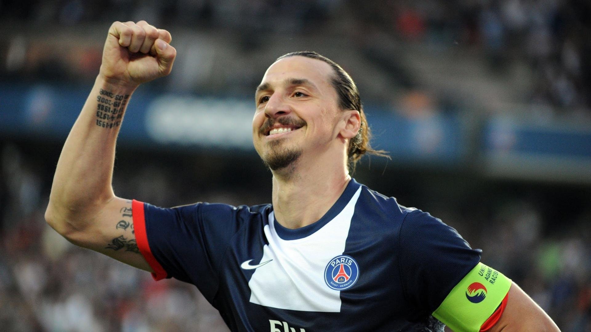 当碾压与刷新同框，体育世界的多元叙事