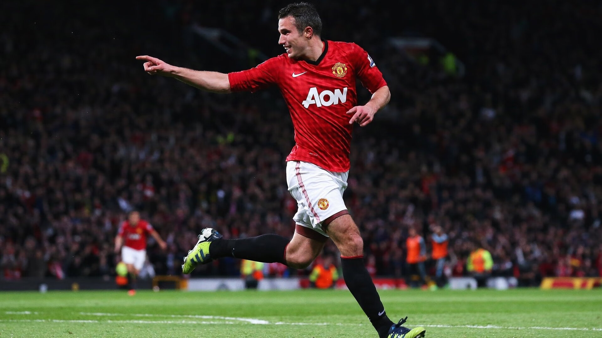 街道狂飙与绿军铁蹄,F1迈阿密焦点战与凯尔特人强势晋级的双重奏